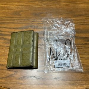 New Nash Men’s trifold wallet leather.  Olive color
